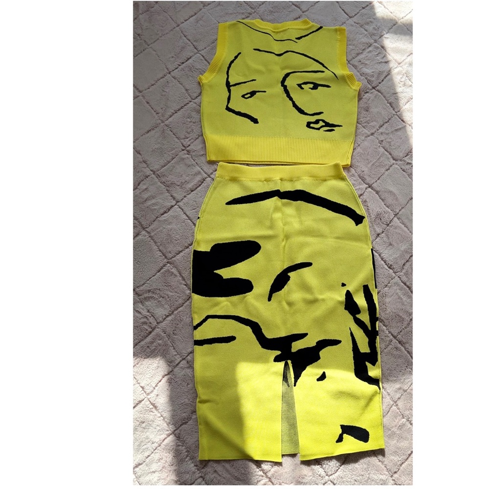 Abstract Yellow Skirt Set - Picture 4 of 4
